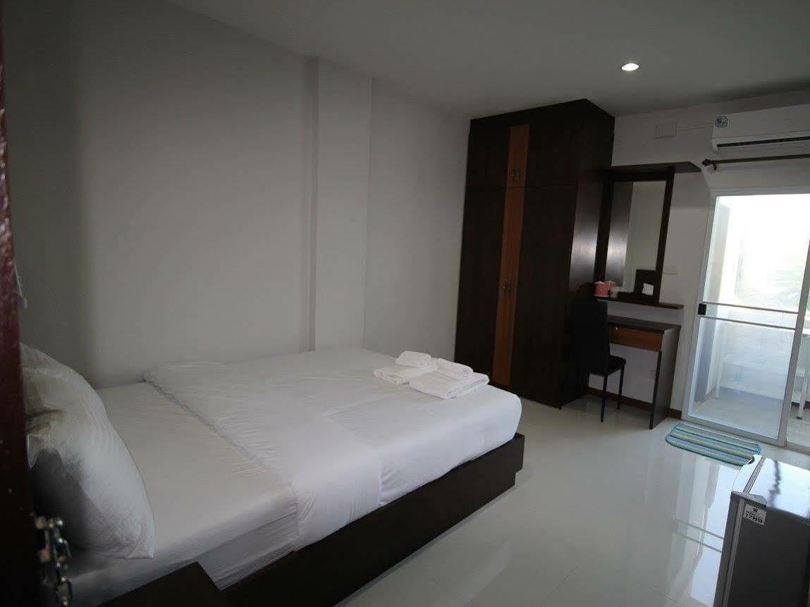 Siriwat Apartment Chiang Mai Exterior photo